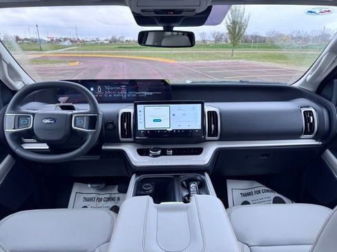 New 2025 Ford Expedition Max Active AWD/4WD image 17