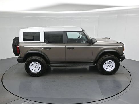 New 2026 Ford Bronco Heritage Edition AWD/4WD image 37