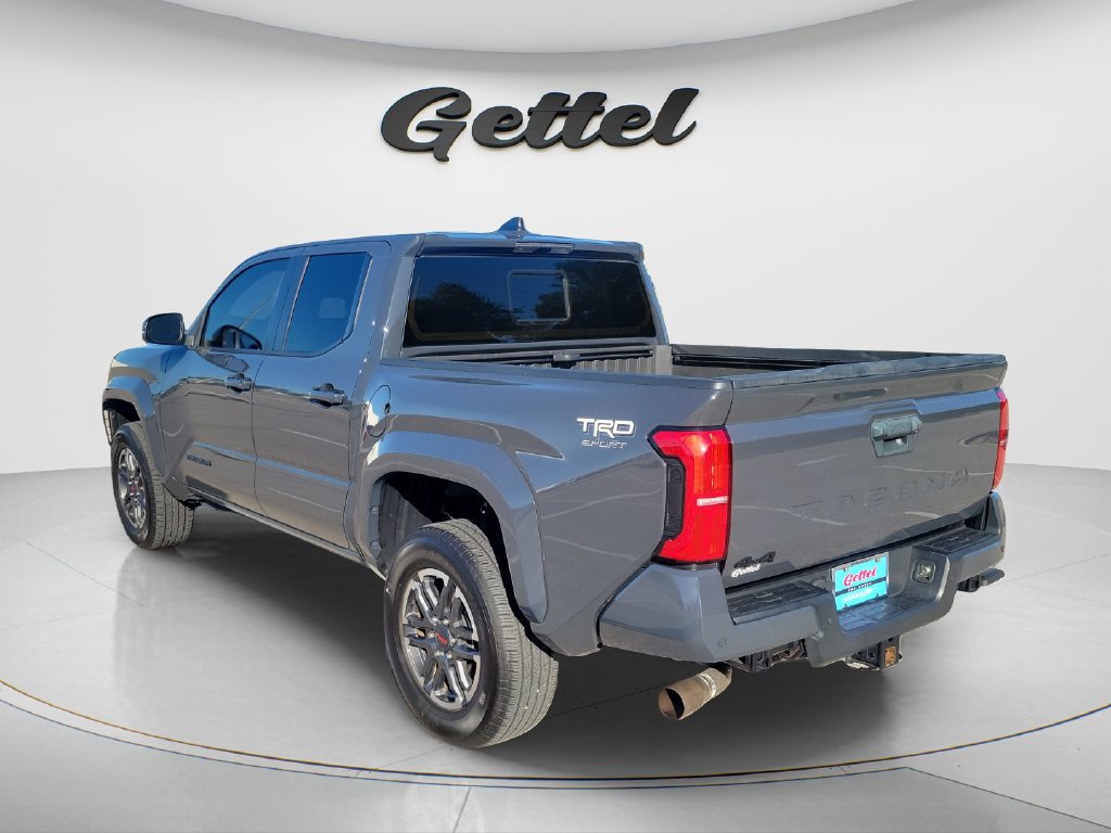 Used 2024 Toyota Tacoma TRD Sport w/ TRD Sport Upgrade Package AWD/4WD image 7