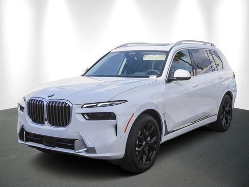 New 2026 BMW X7 xDrive40i image 3