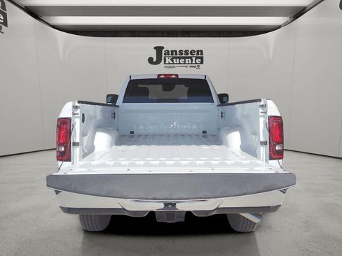 Used 2025 RAM 2500 Tradesman AWD/4WD image 3