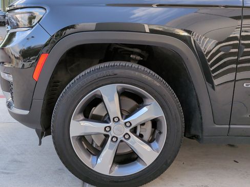 Used 2022 Jeep Grand Cherokee L Limited image 13