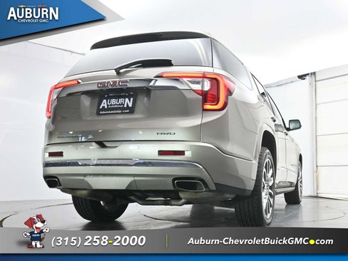 Used 2023 GMC Acadia Denali w/ Denali Technology Package AWD/4WD image 25