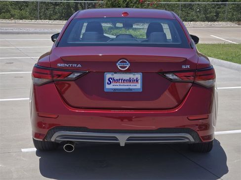 Used 2023 Nissan Sentra SR image 7