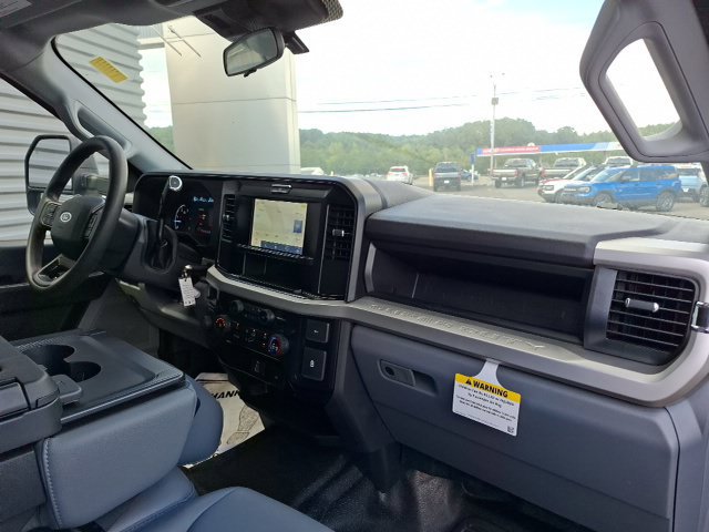 Used 2025 Ford F250 XL RWD image 33