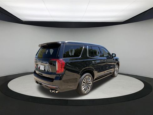 Used 2023 GMC Yukon Denali Ultimate AWD/4WD image 7