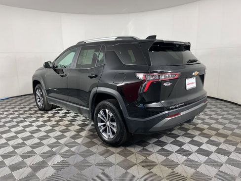 Used 2025 Chevrolet Equinox LT w/ Convenience Package II image 12