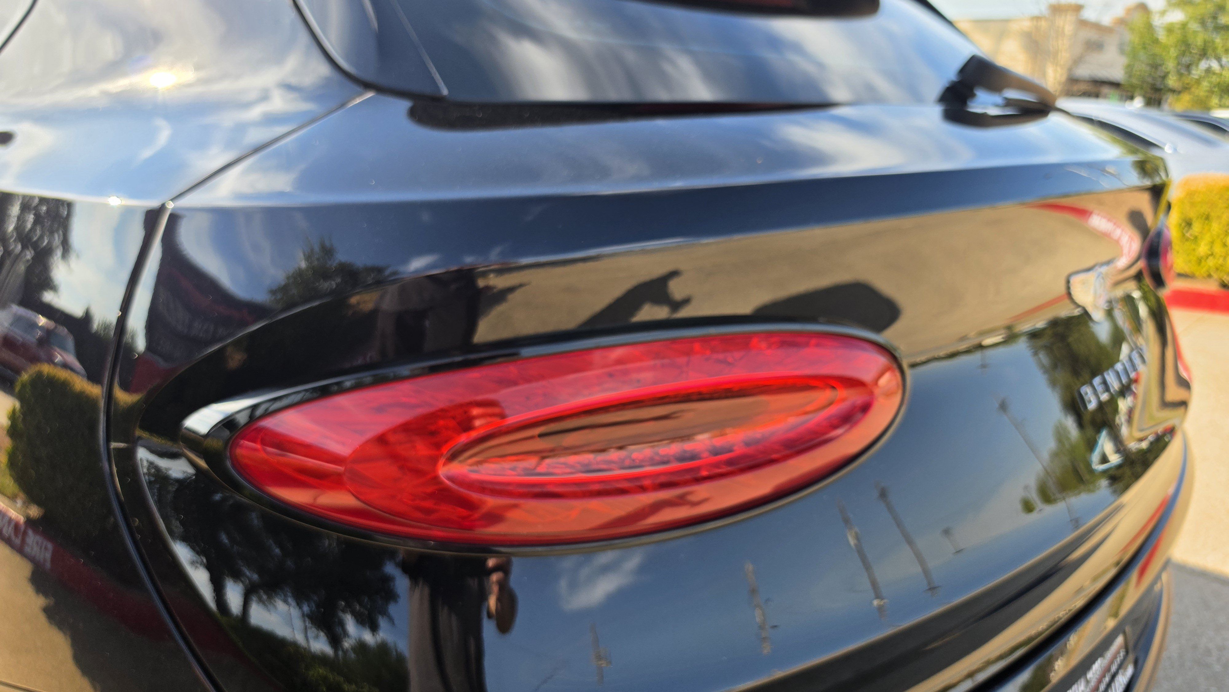 Used 2022 Bentley Bentayga AWD/4WD image 10