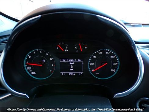 Used 2019 Chevrolet Malibu LT w/ Leather Package image 10