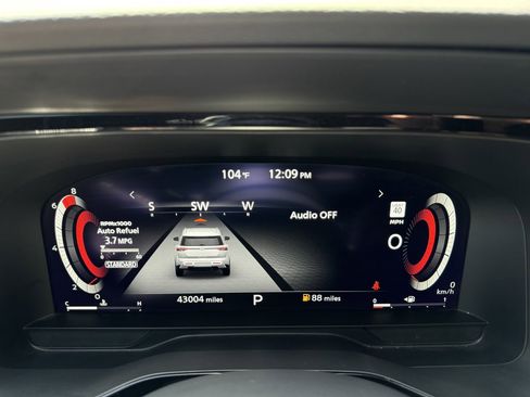 Used 2022 Nissan Pathfinder Platinum w/ Cargo Package image 17