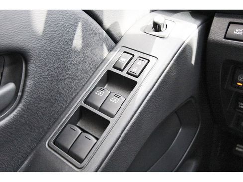 New 2026 Nissan Frontier SV w/ SV Convenience Package image 15