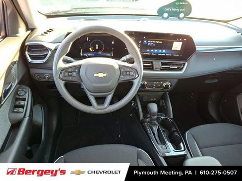 Certified 2025 Chevrolet TrailBlazer LS w/ LS Convenience Package image 14