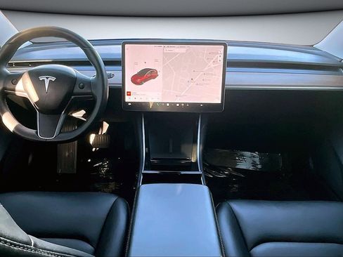 Used 2018 Tesla Model 3 Long Range image 7