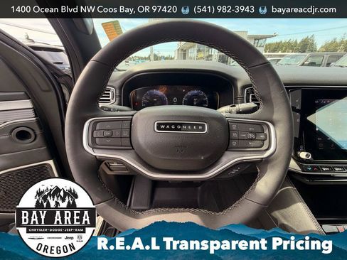 Used 2025 Jeep Wagoneer Series III w/ Premium Group I AWD/4WD image 22