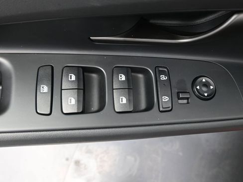 Certified 2025 Hyundai Elantra Sport image 25