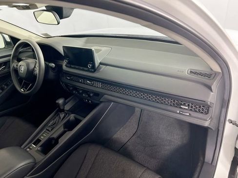 Certified 2023 Honda Accord EX image 30