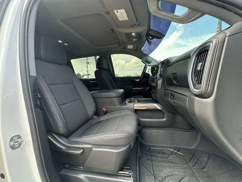 Used 2019 Chevrolet Silverado 1500 LT Trail Boss AWD/4WD image 13