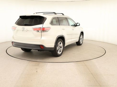 Used 2016 Toyota Highlander Limited FWD image 6