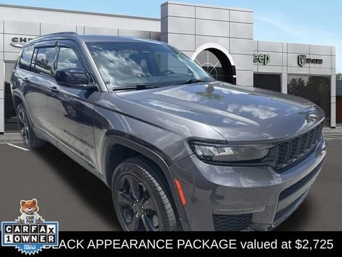 Used 2023 Jeep Grand Cherokee L Limited w/ Black Appearance Package AWD/4WD image 1