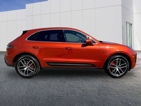 Certified 2022 Porsche Macan S AWD/4WD image 8
