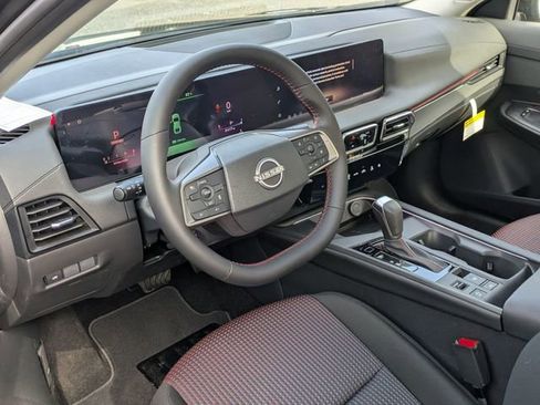 New 2026 Nissan Sentra SR image 13