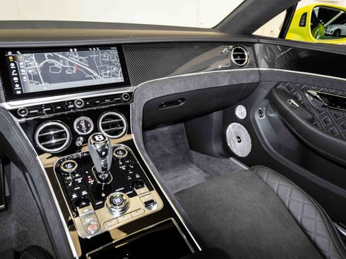 Used 2024 Bentley Continental GT Speed image 22