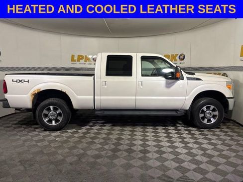 Used 2016 Ford F250 Lariat w/ Lariat Ultimate Package AWD/4WD image 2