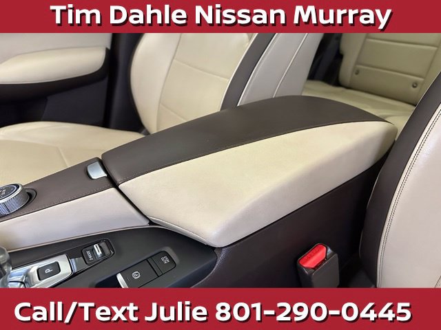 Used 2019 INFINITI QX50 Essential w/ Sensory Package AWD/4WD image 31