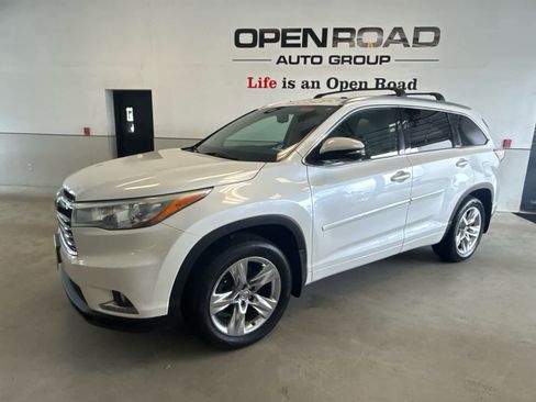 Used 2014 Toyota Highlander Limited AWD/4WD image 3