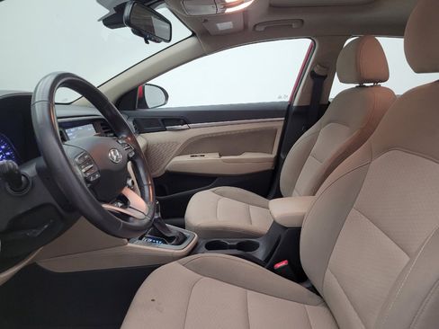Used 2020 Hyundai Elantra Value Edition w/ Winter Weather Package FWD image 17