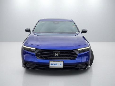 Used 2023 Honda Accord Sport image 2