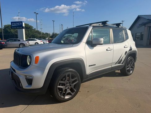 Used 2020 Jeep Renegade Altitude AWD/4WD image 2