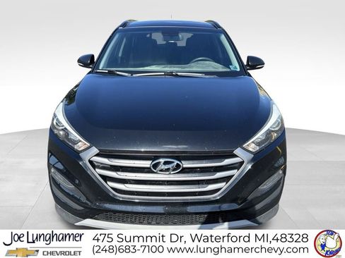 Used 2017 Hyundai Tucson Night w/ Cargo Package AWD/4WD image 8