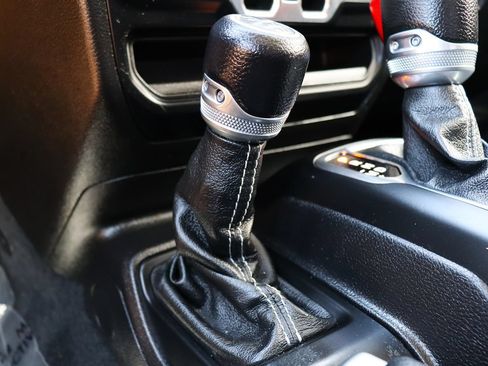 Used 2020 Jeep Wrangler Unlimited Sahara AWD/4WD image 51