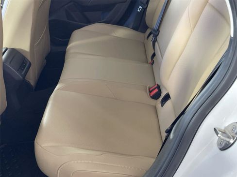 Used 2019 Volkswagen Jetta SEL w/ Cold Weather Package FWD image 14