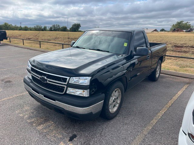 Used 2007 Chevrolet Silverado 1500 W/T RWD image 3