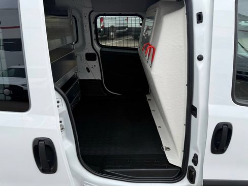 Used 2021 RAM ProMaster City Tradesman SLT w/ Window Group 05 FWD image 12