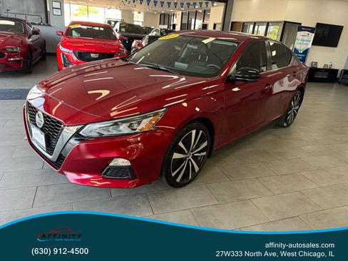 Used 2019 Nissan Altima 2.5 SR w/ SR Premium Package image 1