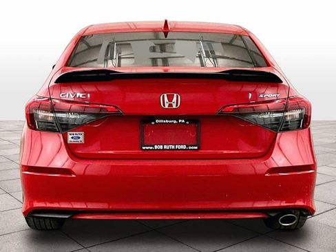 Used 2022 Honda Civic Sport image 4