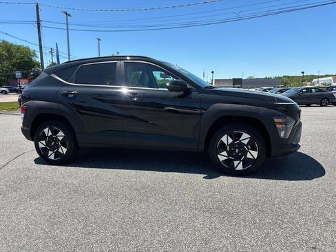 Certified 2025 Hyundai Kona SEL AWD/4WD image 2