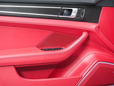 Certified 2023 Porsche Panamera GTS image 6