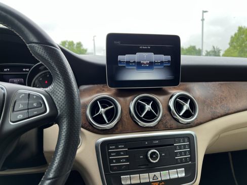 Used 2019 Mercedes-Benz GLA 250 image 30