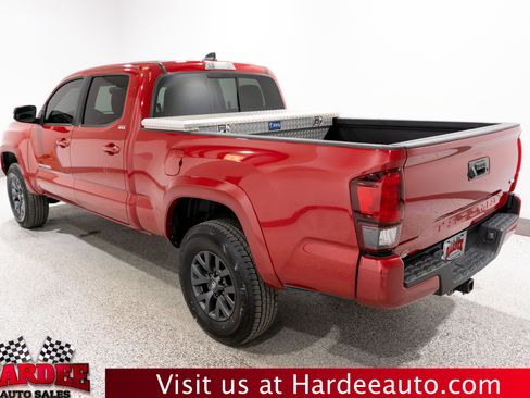 Used 2023 Toyota Tacoma SR5 w/ Technology Package RWD image 3
