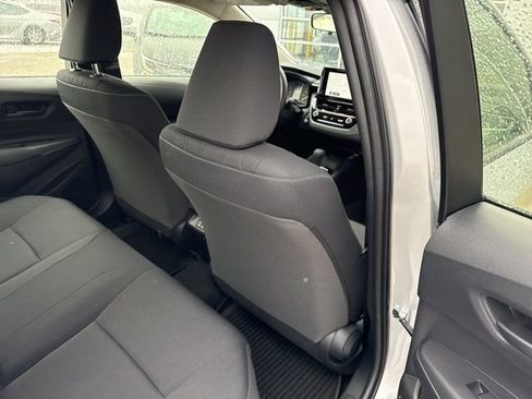 Used 2025 Toyota Corolla LE w/ LE Premium Package image 29