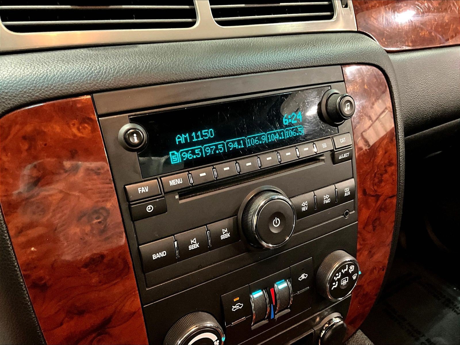 Used 2011 Chevrolet Avalanche LS RWD image 15