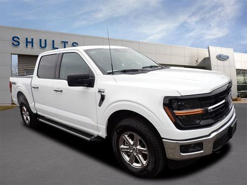 Used 2025 Ford F150 XLT w/ Equipment Group 301A Standard AWD/4WD image 4