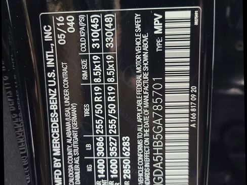 Used 2016 Mercedes-Benz GLE 350 GLE 350 4MATIC Sport Utility 4 w/ Premium Package image 3