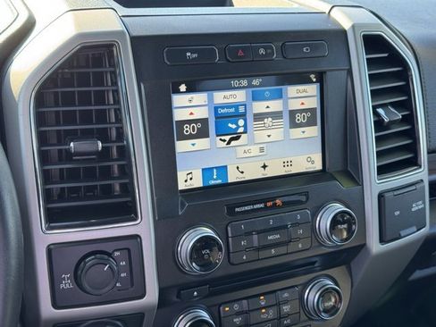 Used 2017 Ford F150 Lariat w/ Equipment Group 502A Luxury image 27