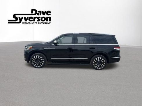 Used 2024 Lincoln Navigator Black Label image 2