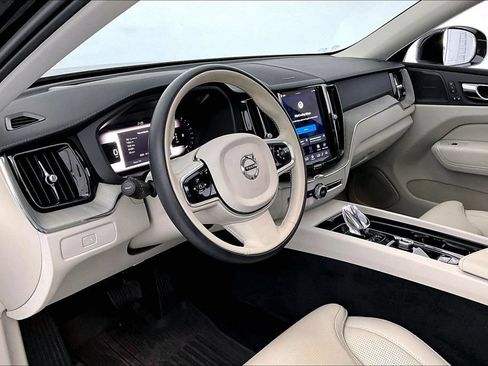 Used 2023 Volvo XC60 B6 Ultimate w/ Protection Package Premier AWD/4WD image 16